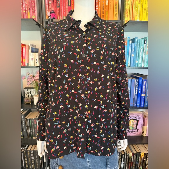 CAbi Women's Black Abstract Patterned Blouse - Picture 7 of 7